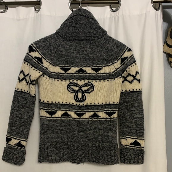 ☃️ Lambs Wool Aritzia TNA Winter Zip Up Sweater - Picture 11 of 13